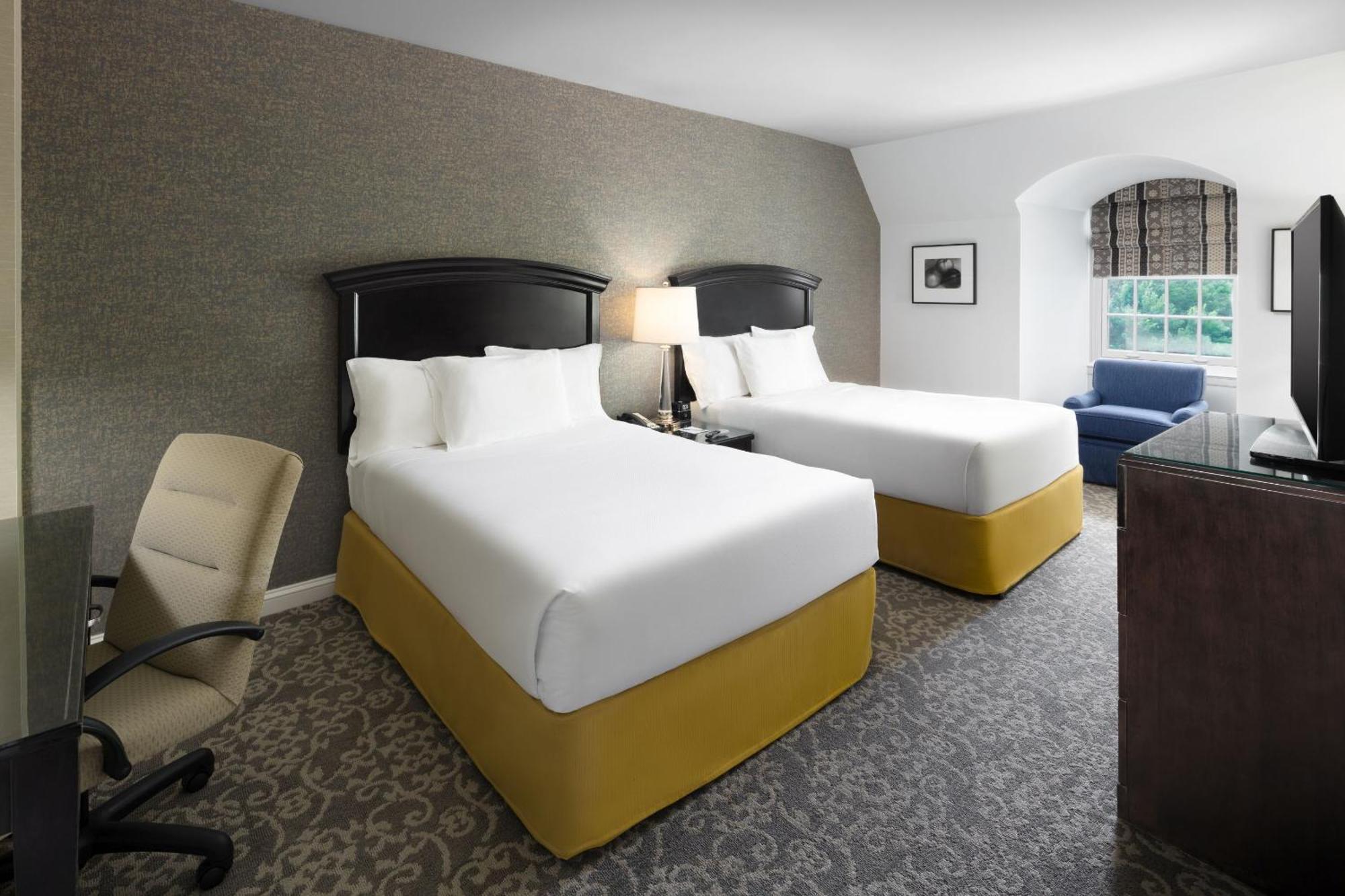 Andover Inn Bagian luar foto