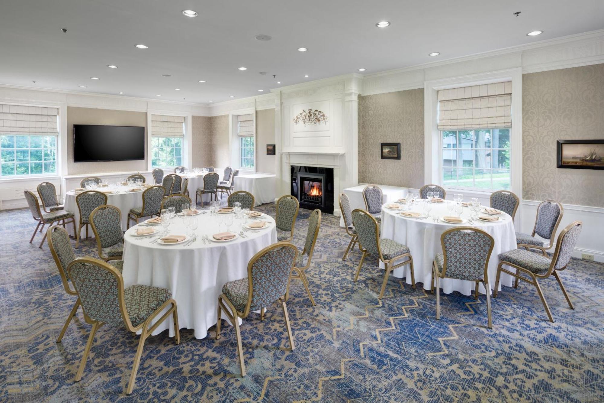 Andover Inn Bagian luar foto