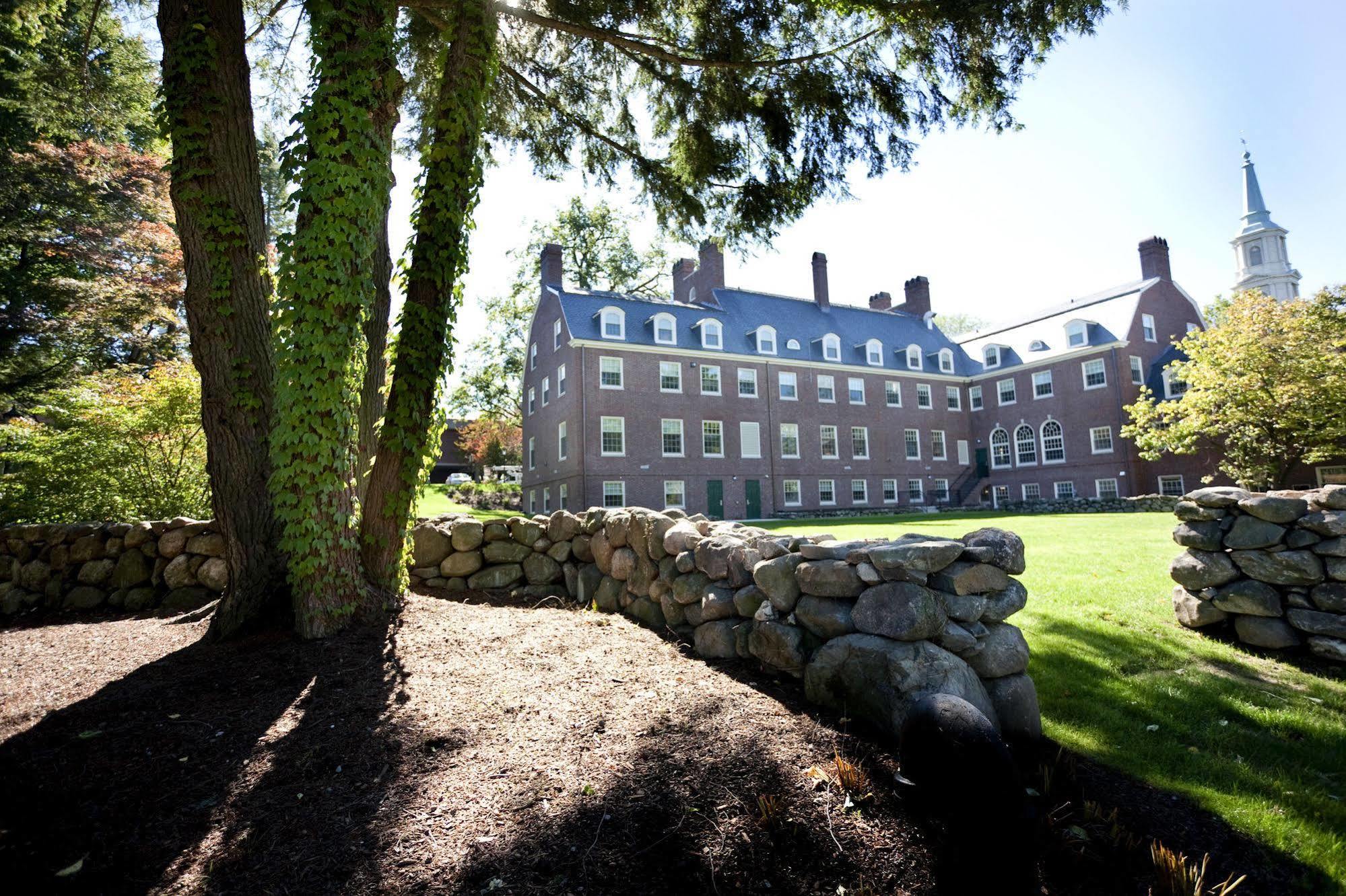 Andover Inn Bagian luar foto